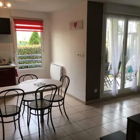 L Edelweiss Et Sa Piscine * 阿尔贝维尔